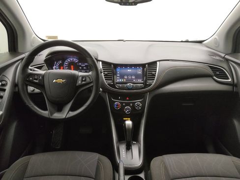 Used 2020 Chevrolet Trax LT image 22