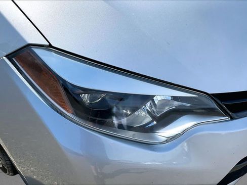 Used 2016 Toyota Corolla LE FWD image 26