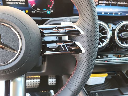 New 2026 Mercedes-Benz GLA 250 4MATIC image 28