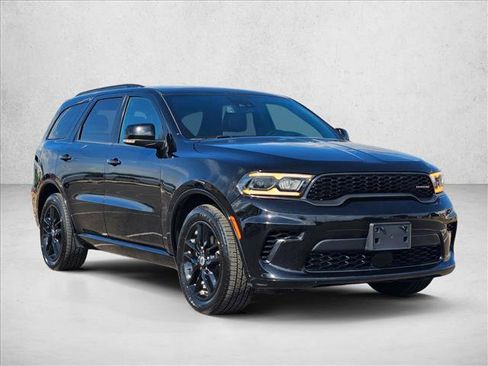 Used 2024 Dodge Durango GT RWD image 3