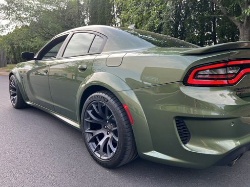 Used 2022 Dodge Charger SRT Hellcat w/ SRT Black Package image 96