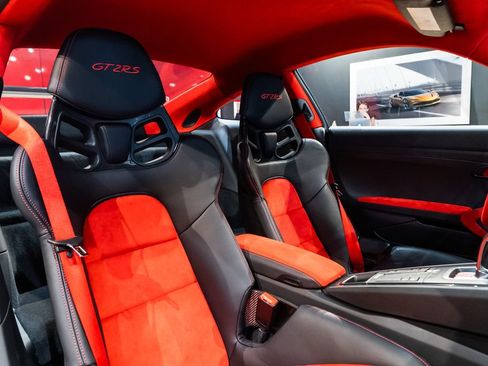 Used 2018 Porsche 911 GT2 RS RWD image 50