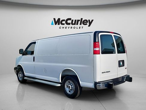Used 2025 GMC Savana 2500 w/ Driver Convenience Package RWD image 5