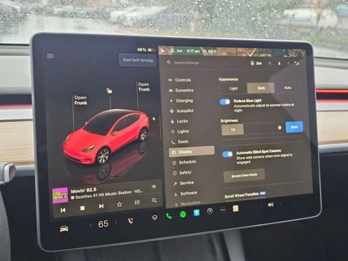 Used 2024 Tesla Model Y Long Range image 36