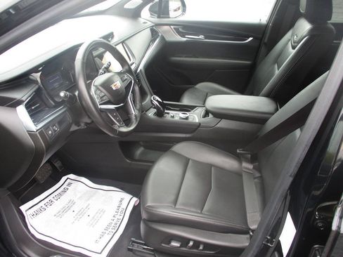 Used 2024 Cadillac XT5 Premium Luxury AWD/4WD image 19