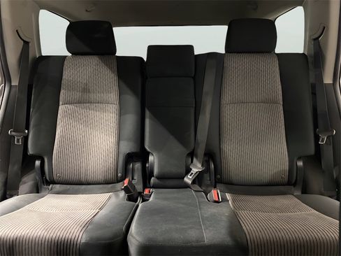 Used 2016 Toyota 4Runner SR5 image 10