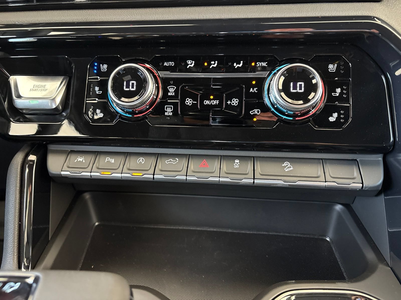 New 2026 GMC Sierra 1500 AT4 w/ AT4 Premium Package AWD/4WD image 25