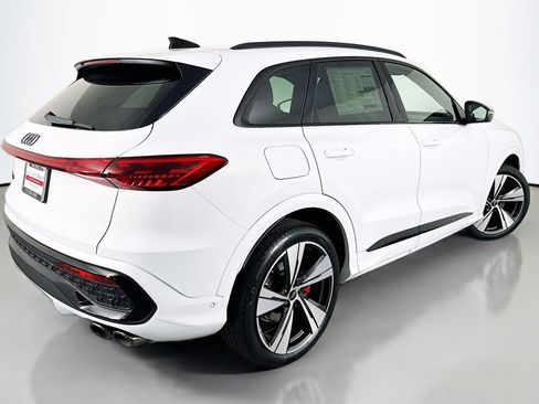 New 2026 Audi SQ5 Premium Plus AWD/4WD image 13