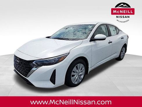 New 2025 Nissan Sentra S image 2