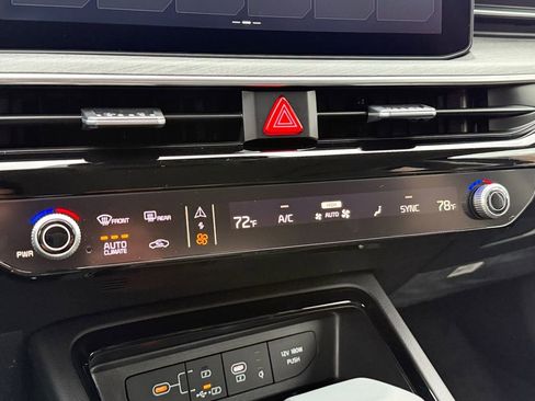 New 2026 Kia K5 EX image 17
