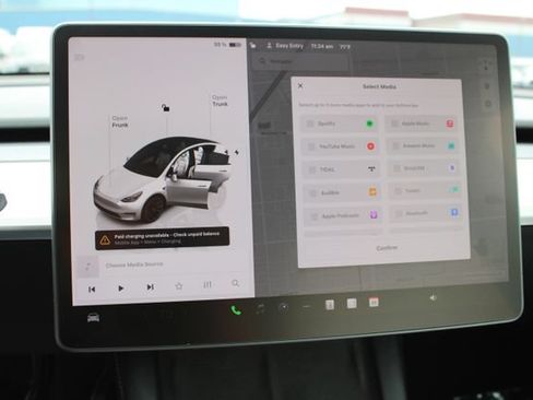 Used 2022 Tesla Model Y Long Range AWD/4WD image 22