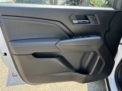 New 2026 GMC Canyon Elevation w/ Convenience Package RWD image 8