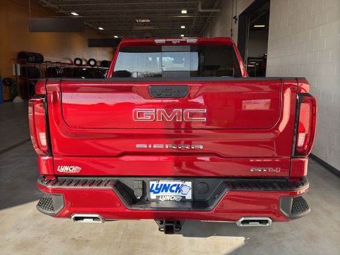 Used 2025 GMC Sierra 1500 AT4 w/ Technology Package AWD/4WD image 4