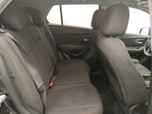 Used 2020 Chevrolet Trax LS w/ Tint and Cruise Package FWD image 19