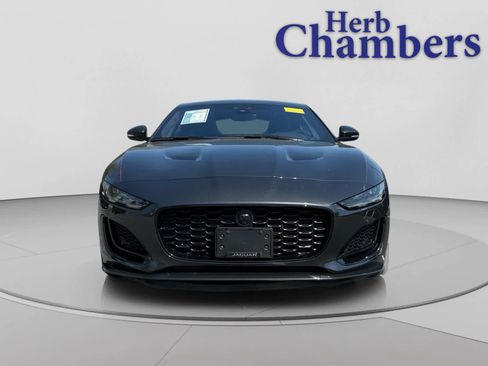 Used 2024 Jaguar F-TYPE Coupe AWD image 2