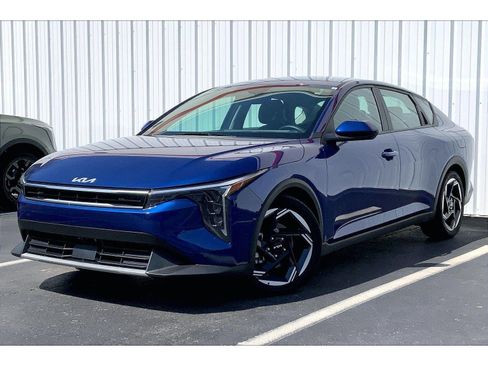 Used 2025 Kia K4 EX FWD image 1