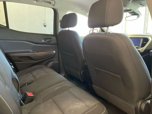 Used 2021 GMC Acadia SLE image 31