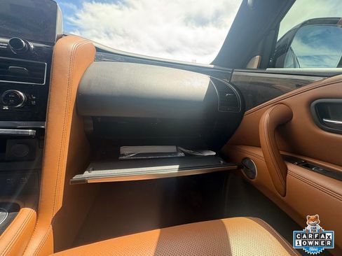 Used 2024 INFINITI QX80 Sensory AWD/4WD image 24