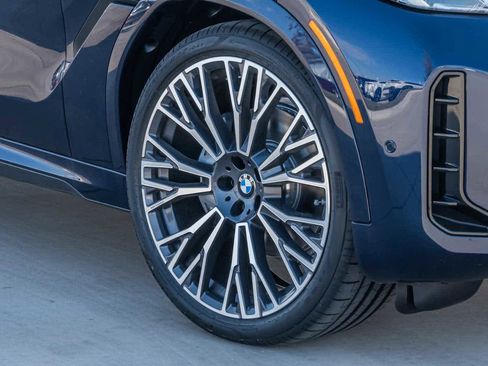 New 2026 BMW X6 xDrive40i w/ Climate Comfort Package image 5