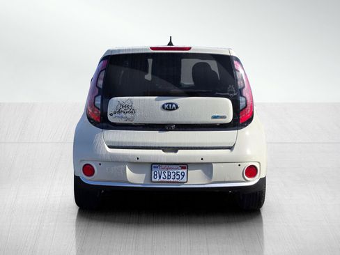 Used 2017 Kia Soul EV + w/ Sun & Fun Package image 5