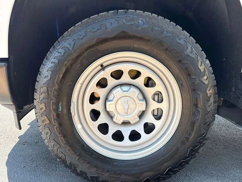 Used 2025 Chevrolet Silverado 1500 W/T w/ WT Value Package AWD/4WD image 50