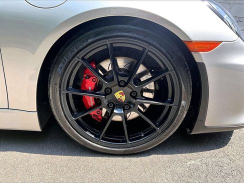 Certified 2016 Porsche Boxster Spyder RWD image 13
