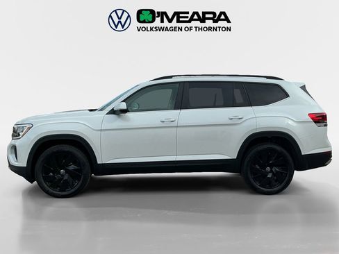 New 2026 Volkswagen Atlas SE image 2