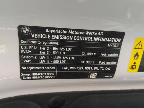 Used 2022 BMW X6 xDrive40i w/ M Sport Package image 20