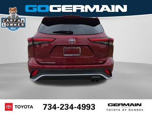 Used 2021 Toyota Highlander XSE FWD image 10