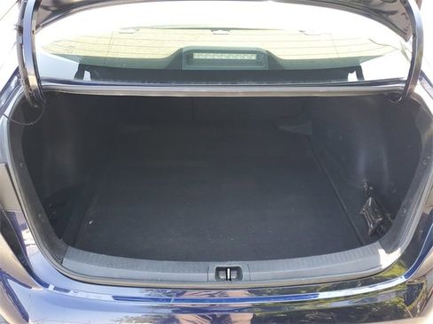 Used 2022 Toyota Corolla LE image 8