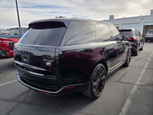 Used 2023 Land Rover Range Rover First Edition image 4