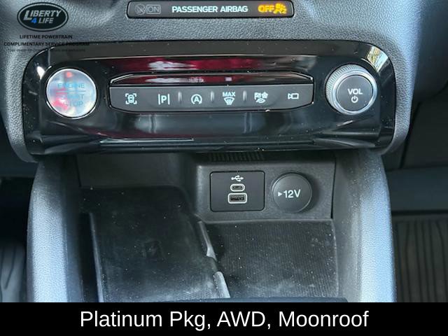 Used 2025 Ford Escape Platinum w/ Premium Technology Package AWD/4WD image 25