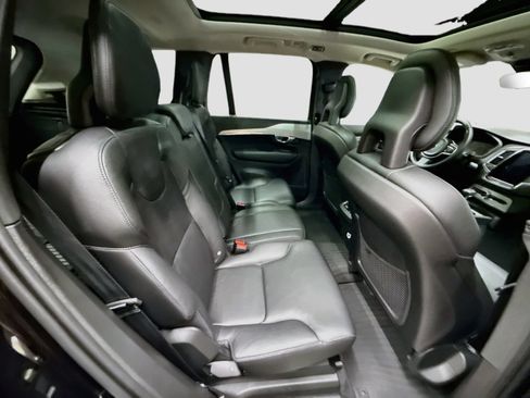 Used 2018 Volvo XC90 T5 Momentum w/ Convenience Package AWD/4WD image 31