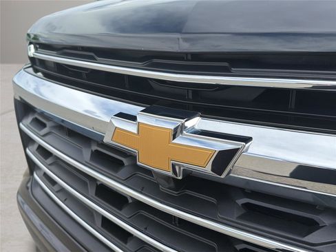 Used 2025 Chevrolet Traverse LT AWD/4WD image 33
