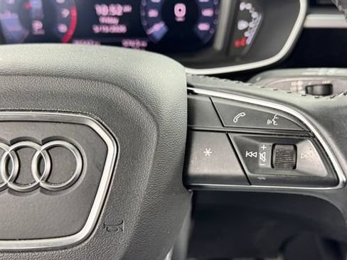 Used 2020 Audi Q3 2.0T Premium w/ Convenience Package AWD/4WD image 24