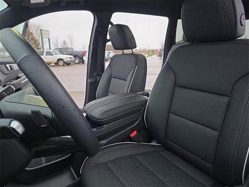 New 2026 Buick Enclave Preferred image 16