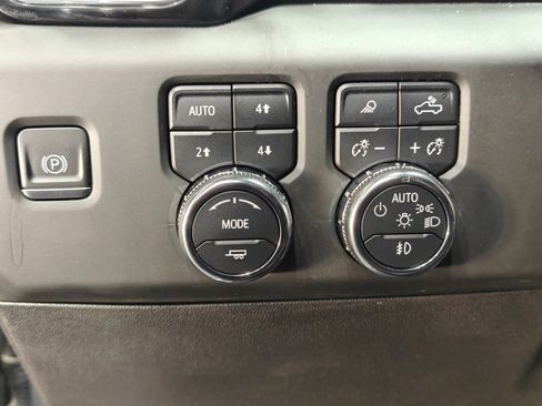 Used 2024 GMC Sierra 2500 Denali w/ Denali Reserve Package AWD/4WD image 42