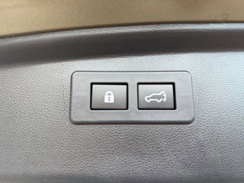 Used 2020 Subaru Outback Premium image 27