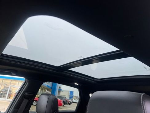 Used 2025 Cadillac XT5 Premium Luxury image 12