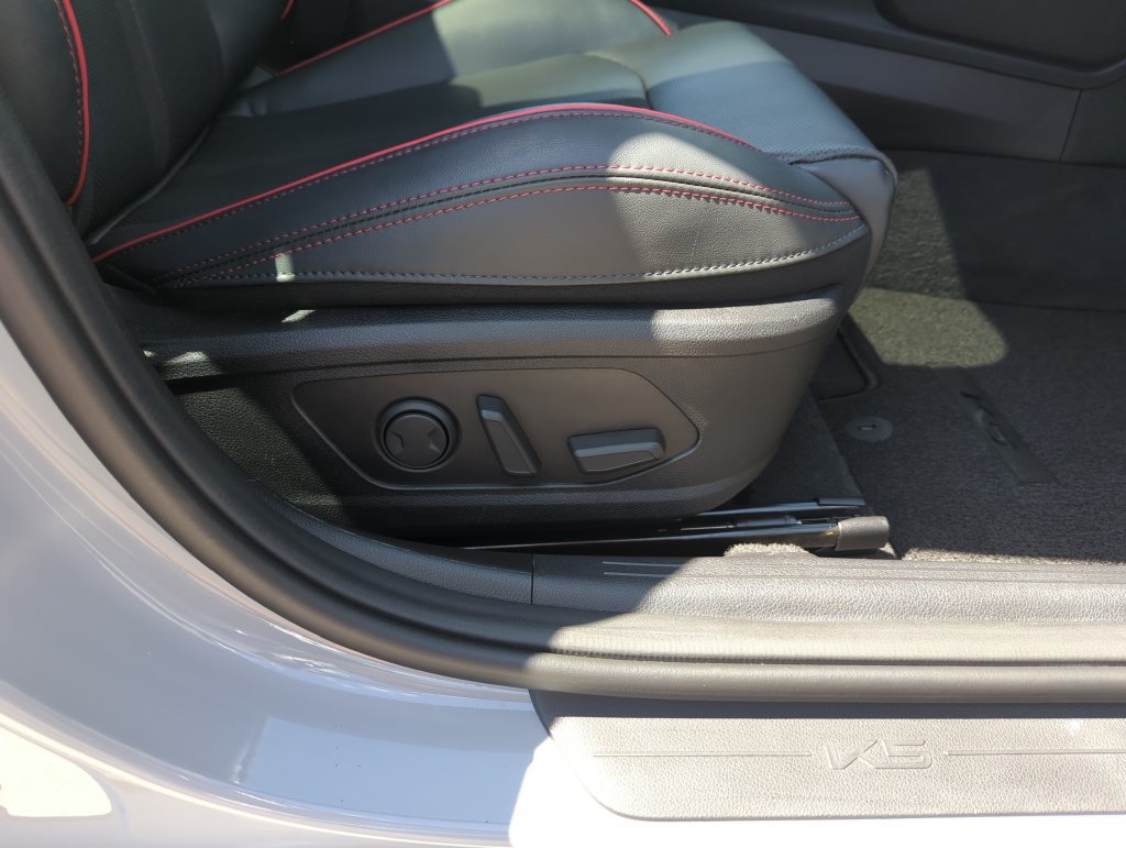 Used 2024 Kia K5 GT w/ GT1 Package FWD image 38