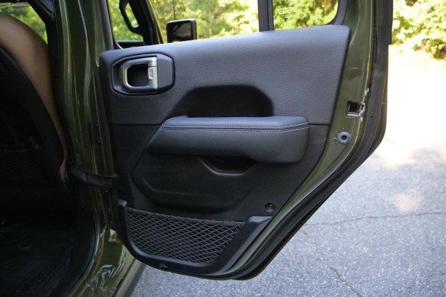 Used 2021 Jeep Wrangler Unlimited Rubicon AWD/4WD image 33