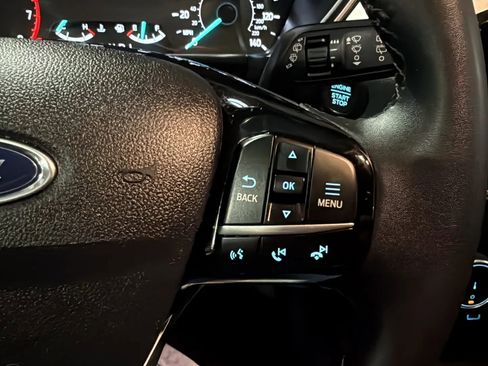 Used 2022 Ford Escape SEL image 11