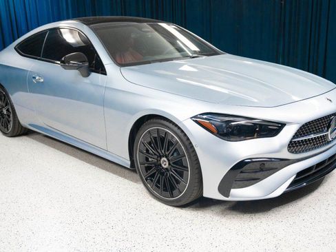 New 2026 Mercedes-Benz CLE 450 4MATIC Coupe image 3