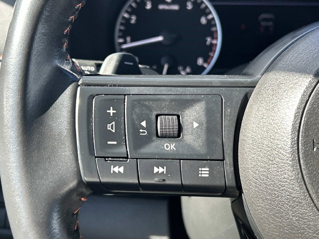 Used 2024 Nissan Pathfinder Rock Creek AWD/4WD image 19