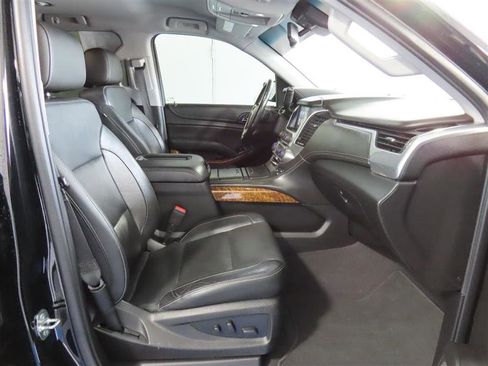 Used 2020 Chevrolet Tahoe Premier w/ RST 6.2L Performance Edition image 40