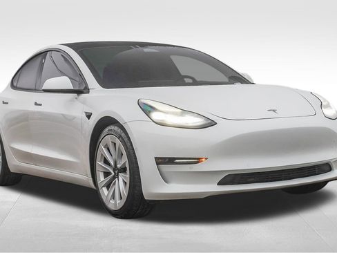 Used 2021 Tesla Model 3 Long Range image 3