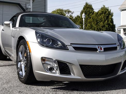 Used 2008 Saturn Sky Red Line RWD image 15