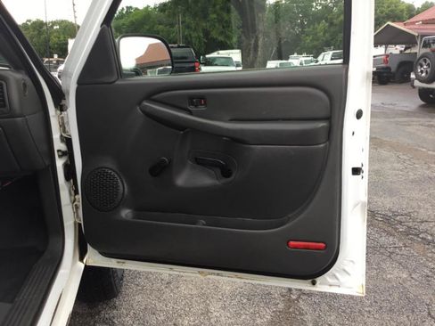 Used 2007 GMC Sierra 2500 W/T RWD image 27
