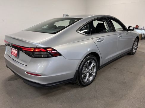 Used 2024 Honda Accord EX image 3