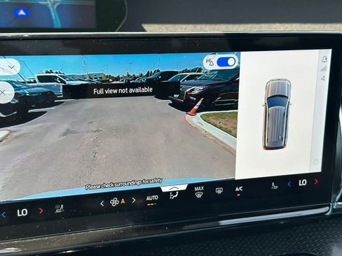 Used 2025 Ford Expedition Max Platinum w/ Stealth Appearance Package image 38